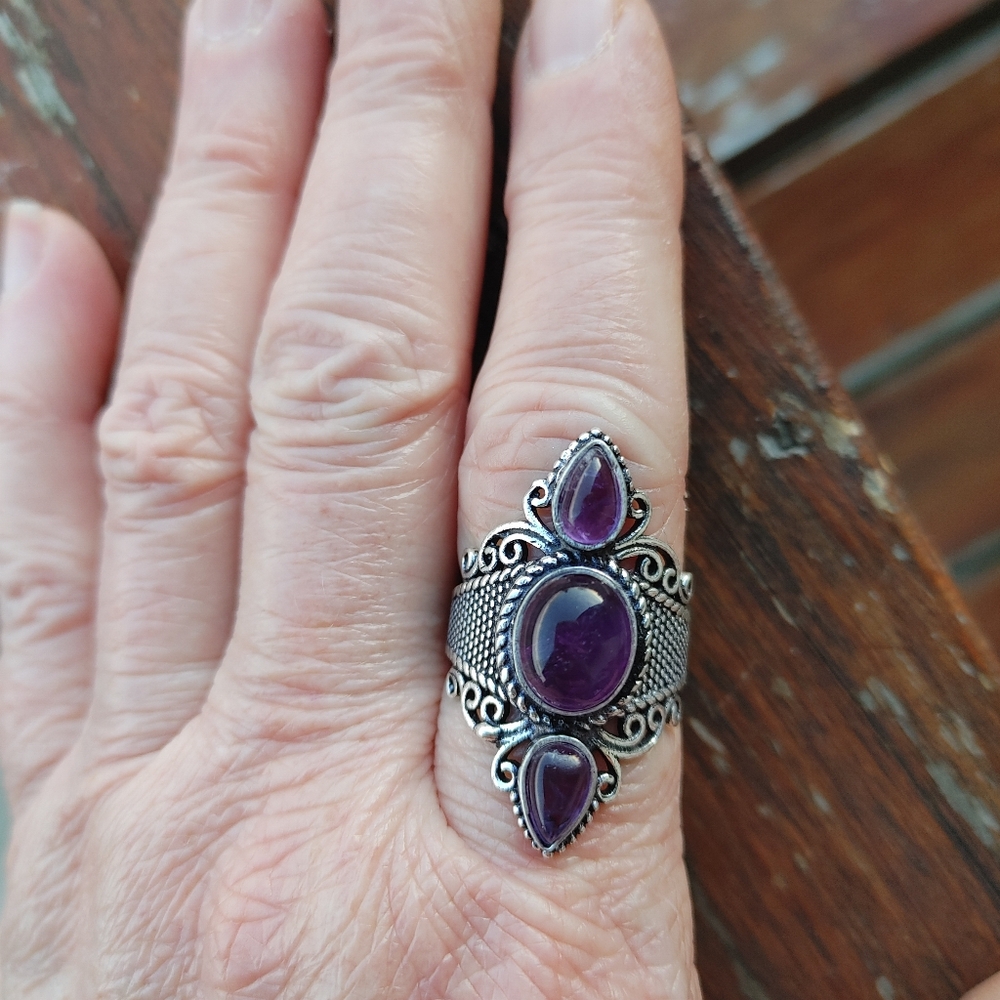 Triple Amethyst Gemstone Ring in 925 SOLID Sterling Silver (snug 9)